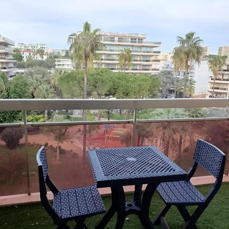 Appartement 2 Pieces Meubles A Juan Les Pins Antibes Exterior foto