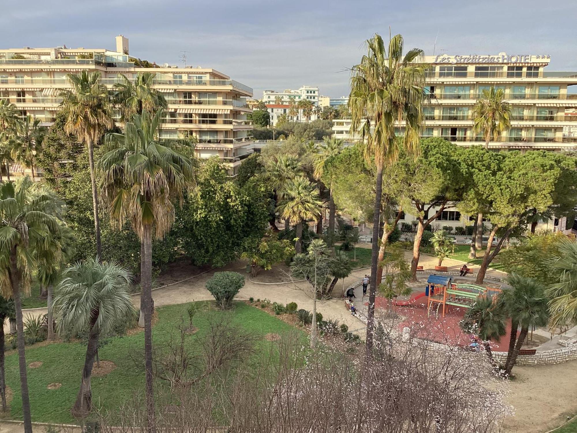 2 Pieces Meubles A Juan Les Pins Apartamento